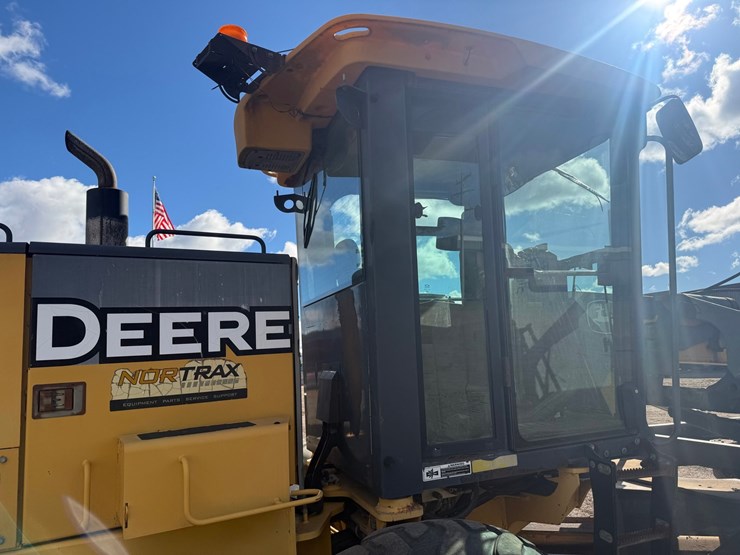 deere-672d-image-74