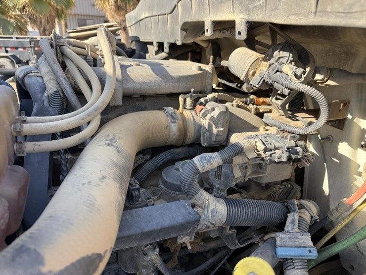 2012-international-4300-s/a-water-truck-image-50