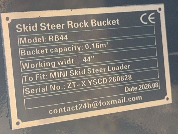 future-mini-skid-steer-rock-bucket-image-3
