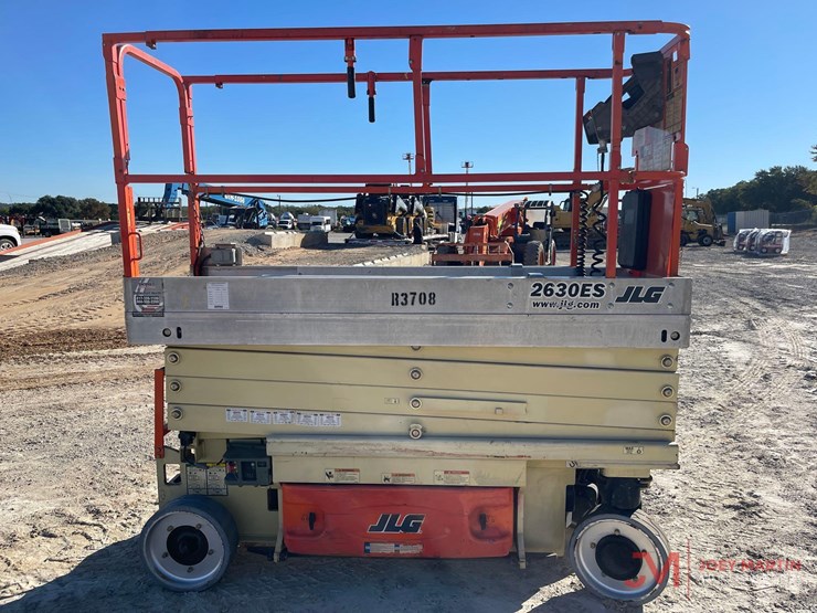 2015-jlg-2630es-image-6