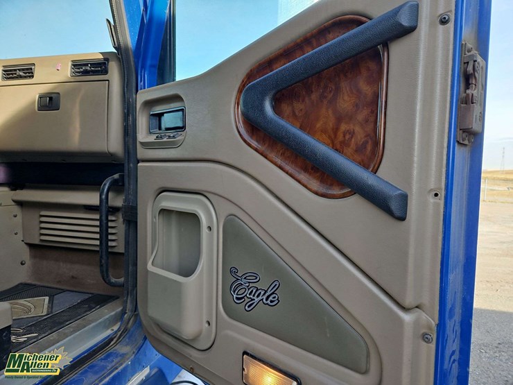 2011-international-9900i-image-25