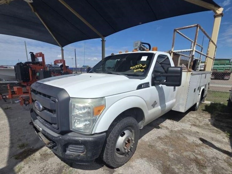 2016-ford-f350-image-1