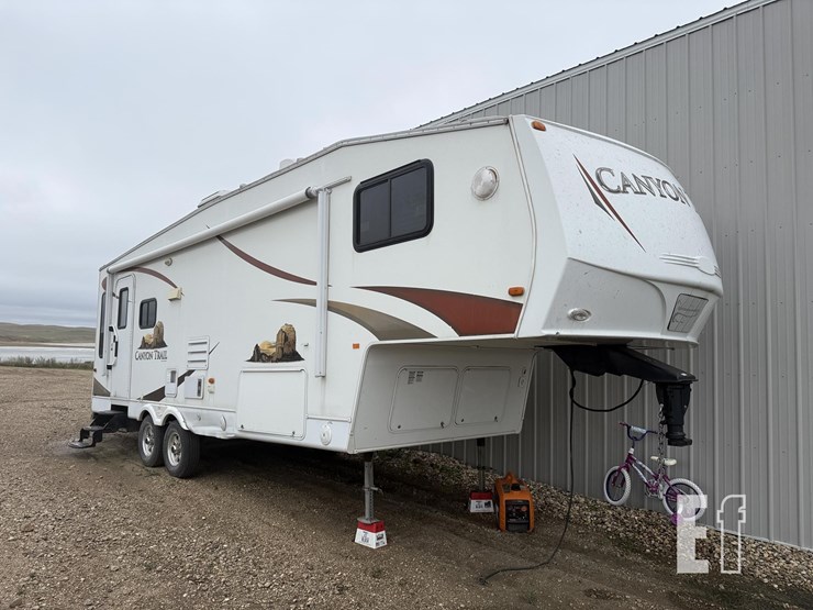 2011-trails-west-27ft-camper-image-1
