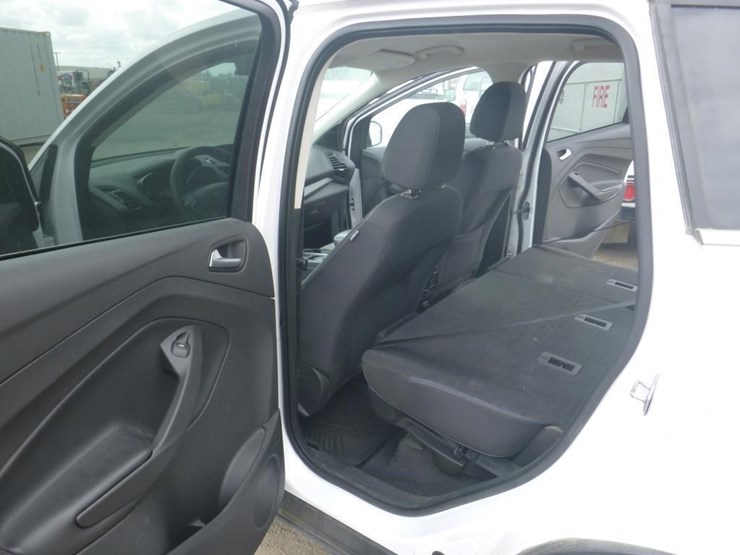2017-ford-escape-image-8