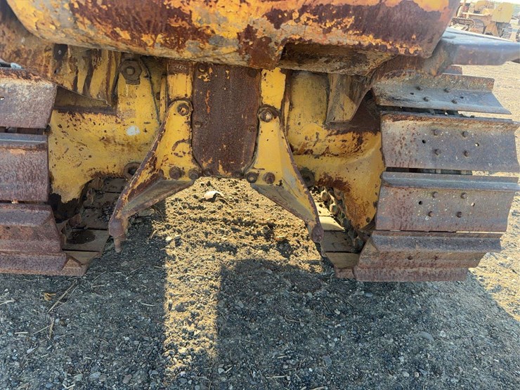 caterpillar-d2-image-33