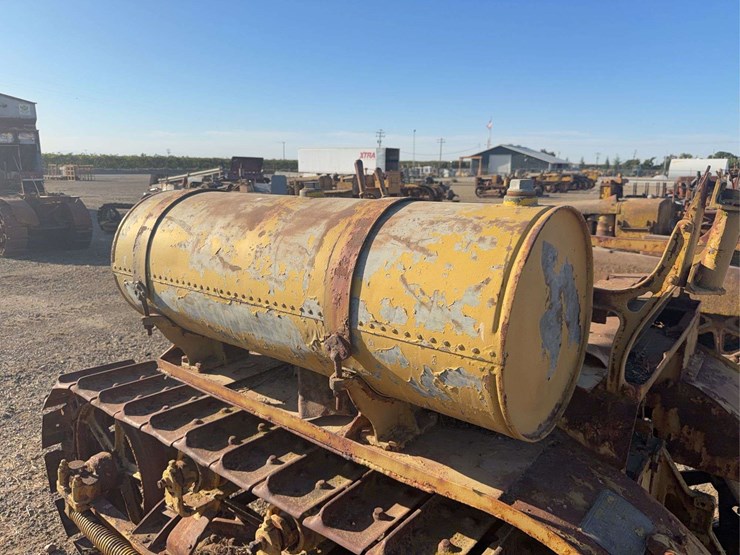 caterpillar-thirty-image-10