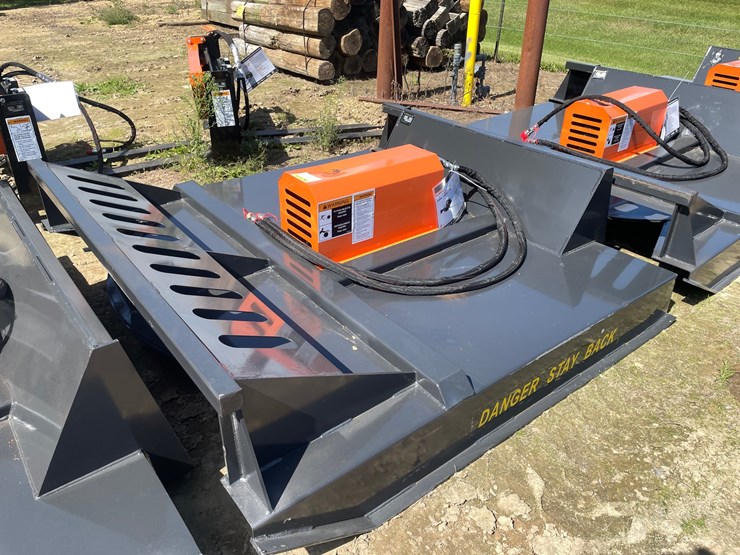 #2006-•-wolverine-skid-steer-brush-cutter-attachment-image-2