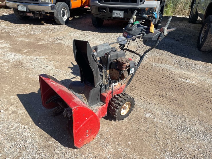 #1844-•-toro-power-max-snow-blower-for-parts-only-image-1