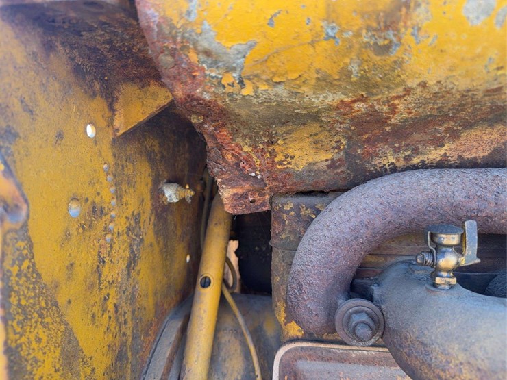 caterpillar-10-image-36