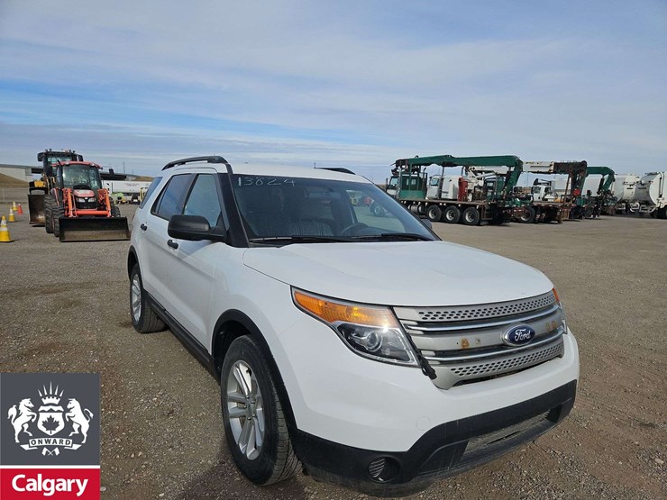 2015-ford-explorer-image-2