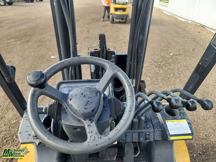 2020-caterpillar-gp30n-image-15