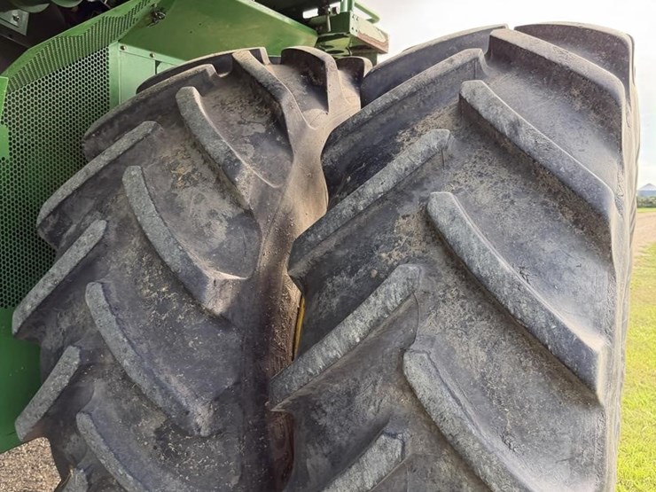2011-john-deere-9770-sts-image-60