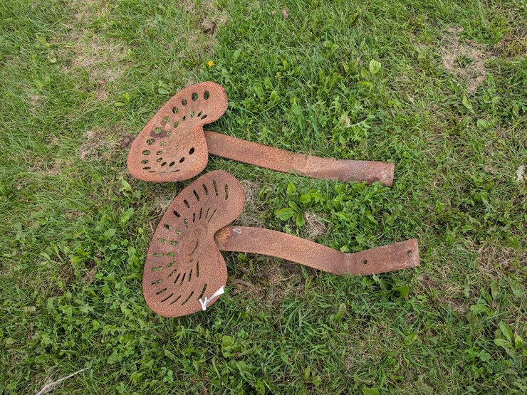 #4055-•-vintage-metal-tractor-seats-image-1