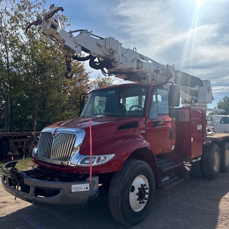 2015 VERSALIFT VXD50