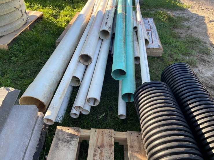 #3182-•-(2)-pallets-of-pvc-and-culvert-pieces-image-9