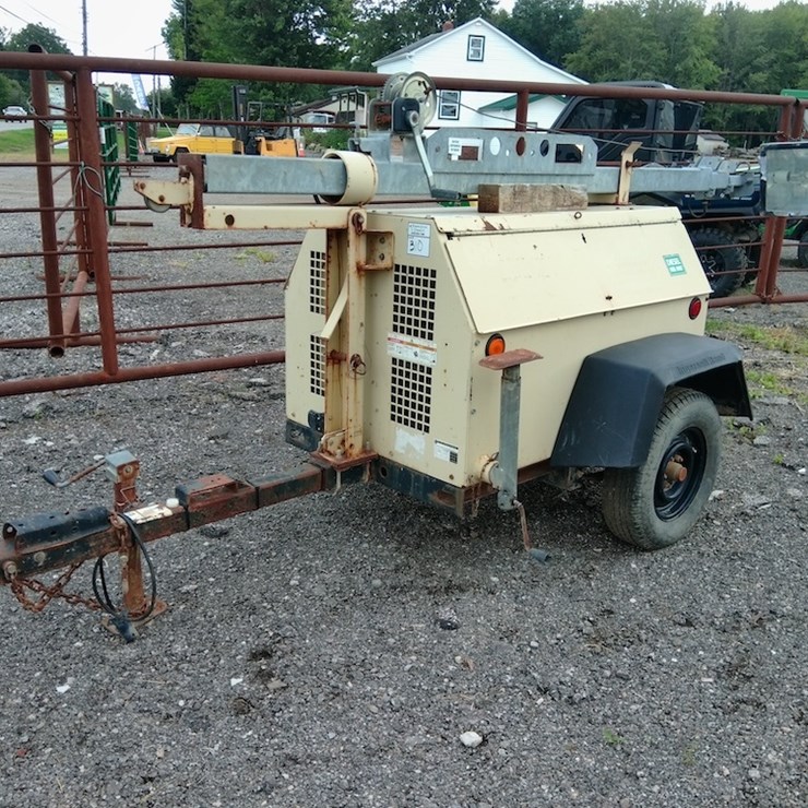 2011 INGERSOLL RAND LS-60HZ-T4F LIGHT PLANT