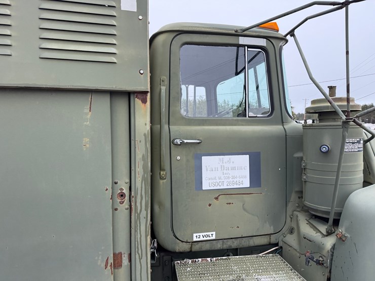 1984-mack-dm492s-image-43