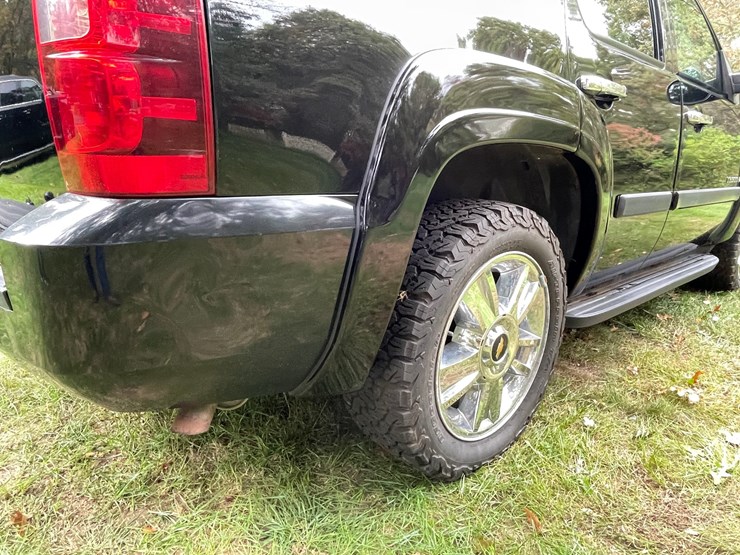 2007-chevrolet-tahoe-ltz-image-32