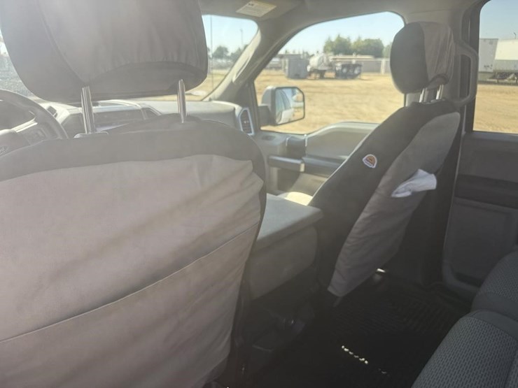 2020-ford-f150-image-38