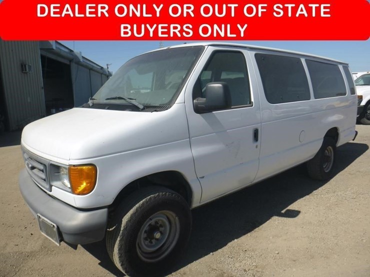 2007-ford-econoline-350-image-1