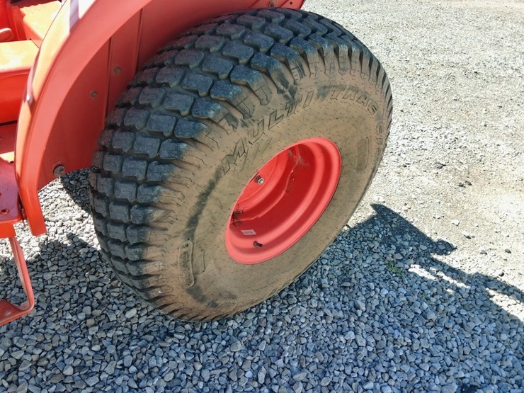 2020-kubota-l2501-image-12