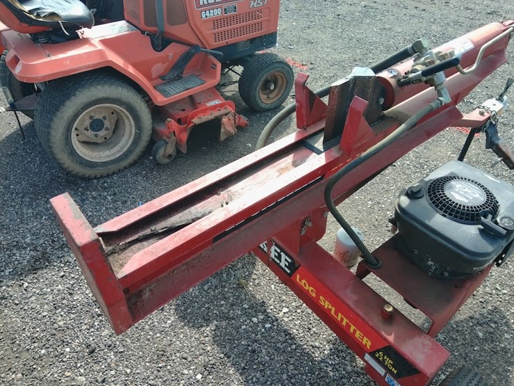 huskee-22-ton-log-splitter-image-6