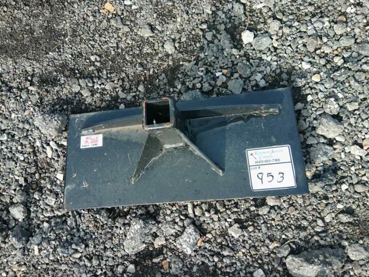 kivel-45"-quick-attach-hitch-plate-(serial:-km14978)-image-1