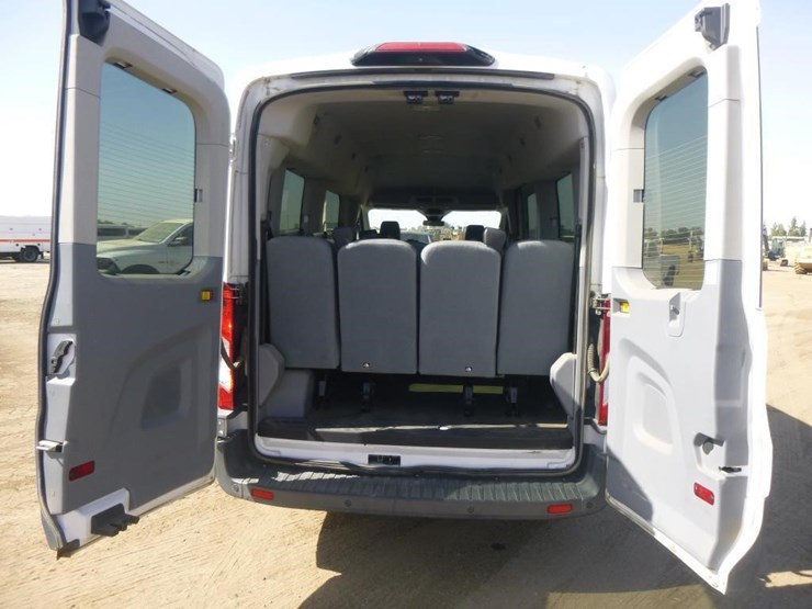 2018-ford-transit-image-19