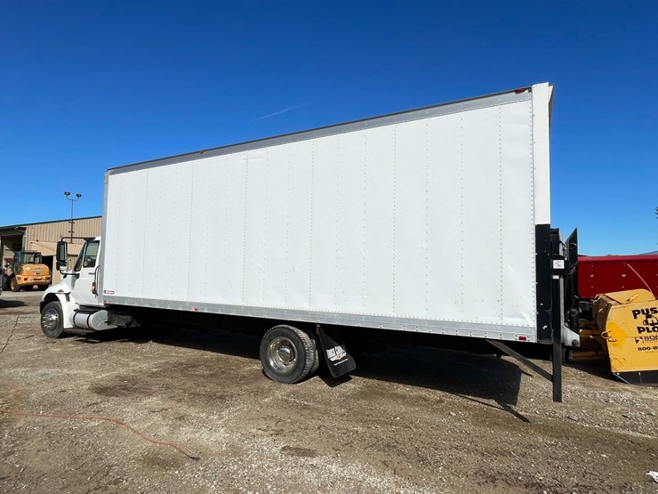 #1796-•-2012-navistar/international-box-truck-with-morgan-box-(has-wisconsin-title)-image-3