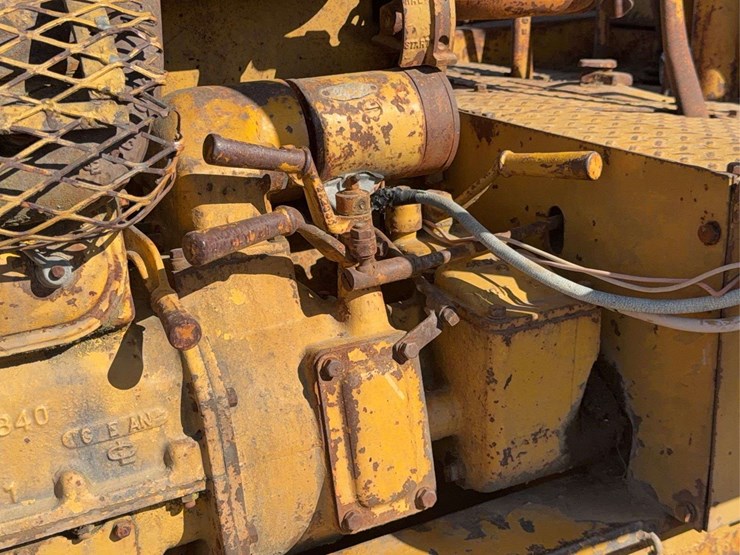 caterpillar-d7-image-28