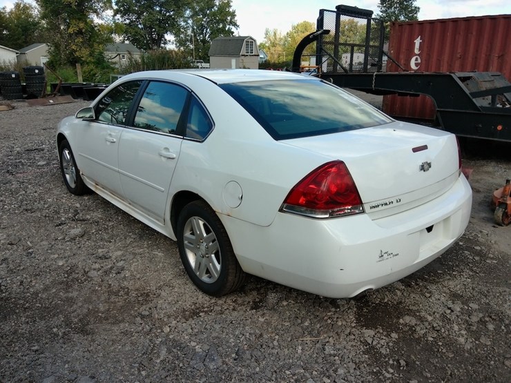 2011-chevy-impala-image-6