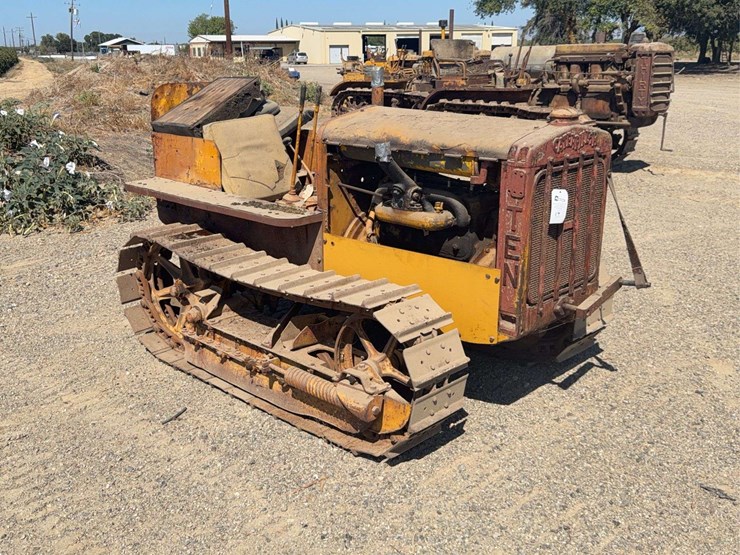 caterpillar-ten-image-1