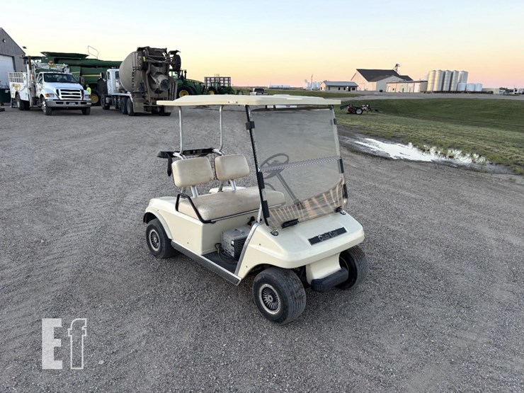 club-car-golf-cart,-brand-new-deka-batteries!-9181-image-1