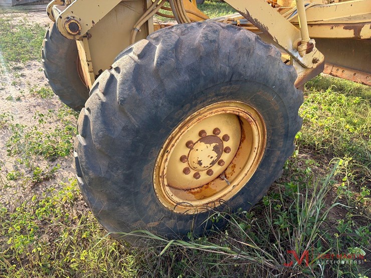 caterpillar-12h-image-10