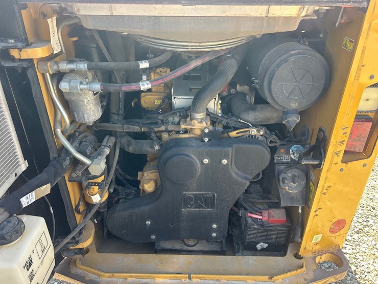 caterpillar-299d-image-30