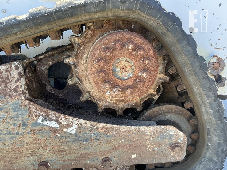 2011-bobcat-t190-image-9