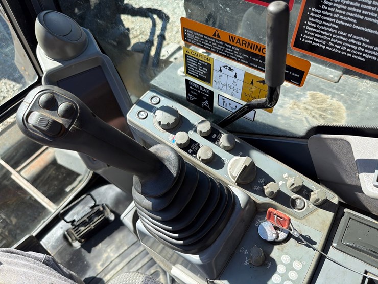 deere-85g-image-50