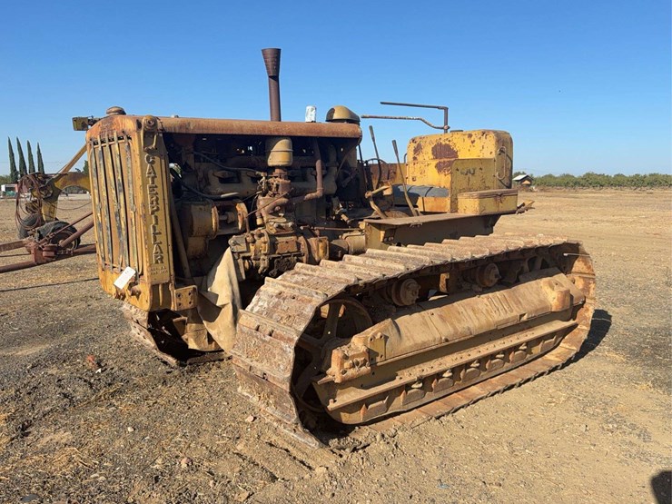 caterpillar-d7-image-1