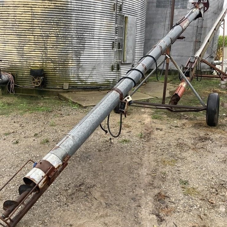 HUTCHINSON 20' AUGER 8124