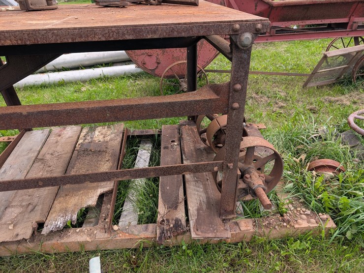 #4051-•-vintage-table-saw-image-5