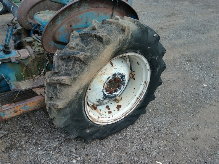 ford-3000-image-8