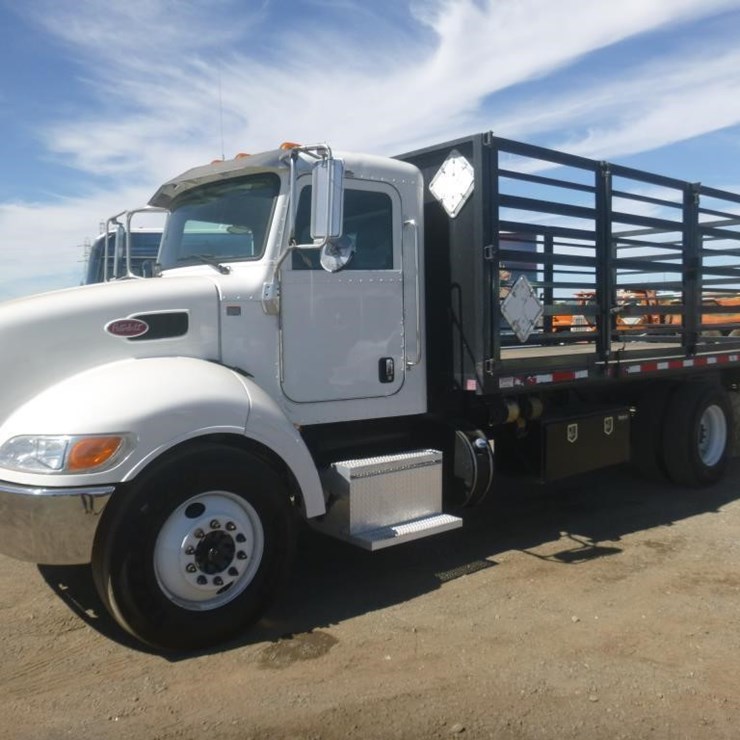 2023 PETERBILT 337
