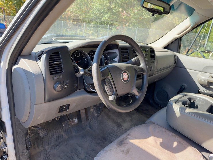 2008-chevrolet-3500hd-image-17
