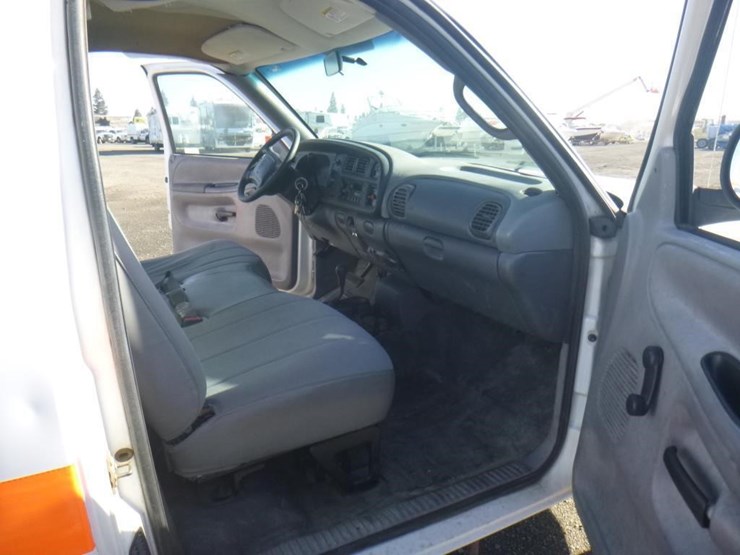 2002-dodge-ram-2500-image-7