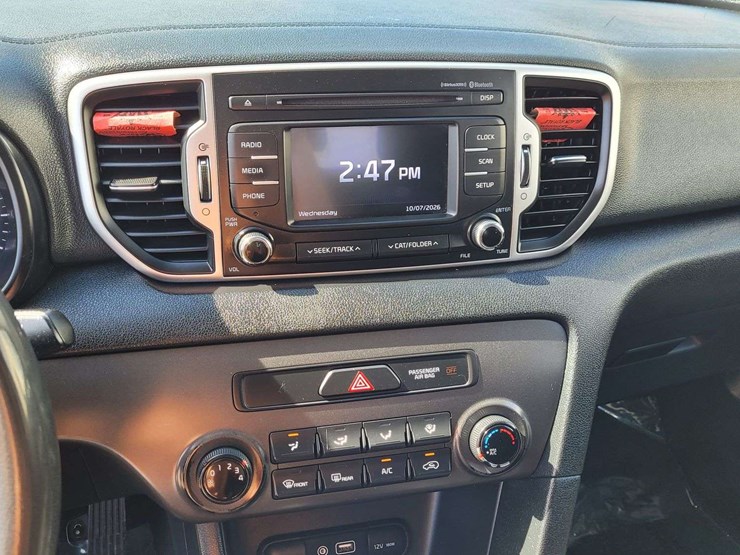 2017-kia-sportage-image-16