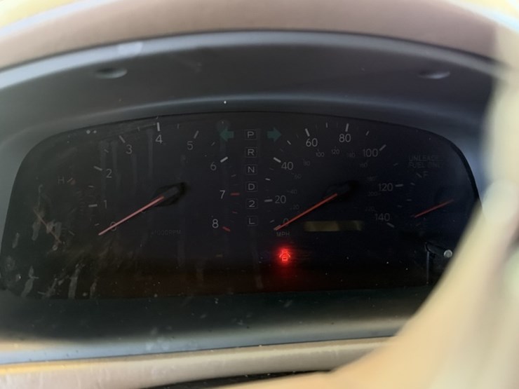 1997-lexus-es300-sdn-image-19