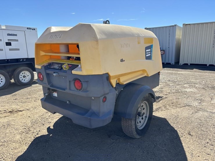 2023-atlas-copco-xas188-image-3