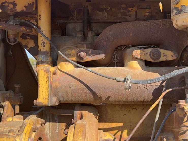 caterpillar-d7-image-23