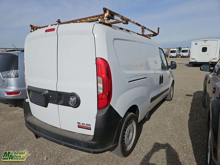 2015-ram-promaster-city-image-36