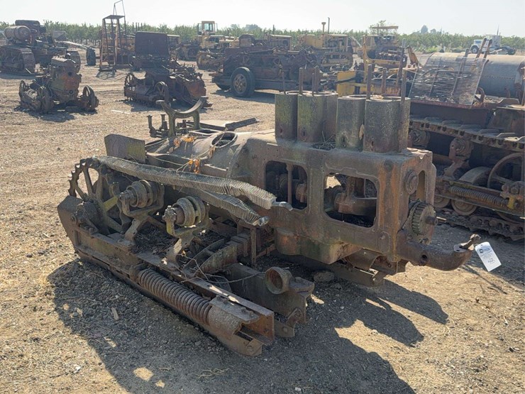 caterpillar-thirty-image-4